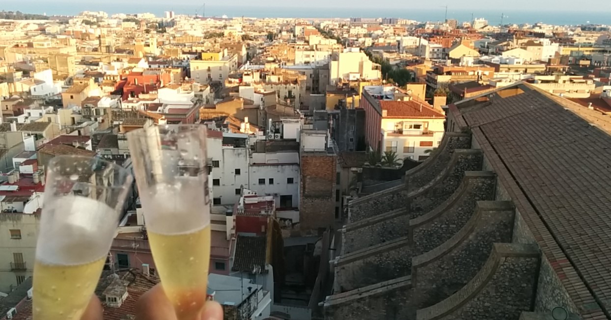 La ciudad a vista de pájaro desde la torre del campanario de Sant Antoni