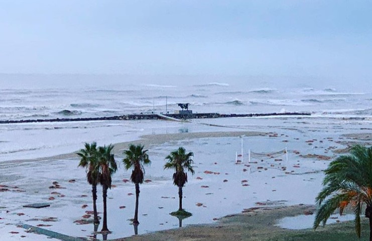 Vilanova sufre los efectos del temporal Gloria