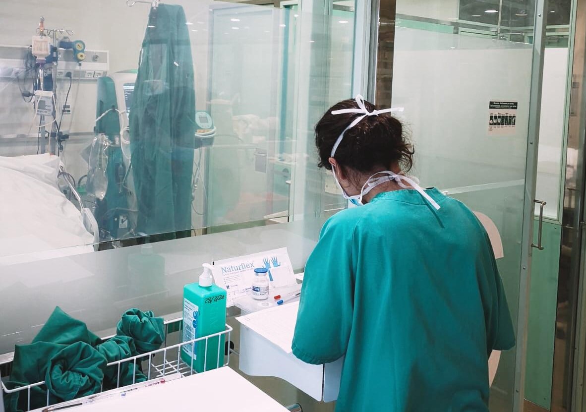 El hospital Sant Camil, con 125 ingresados por coronavirus, pide a la población extremar la cautela