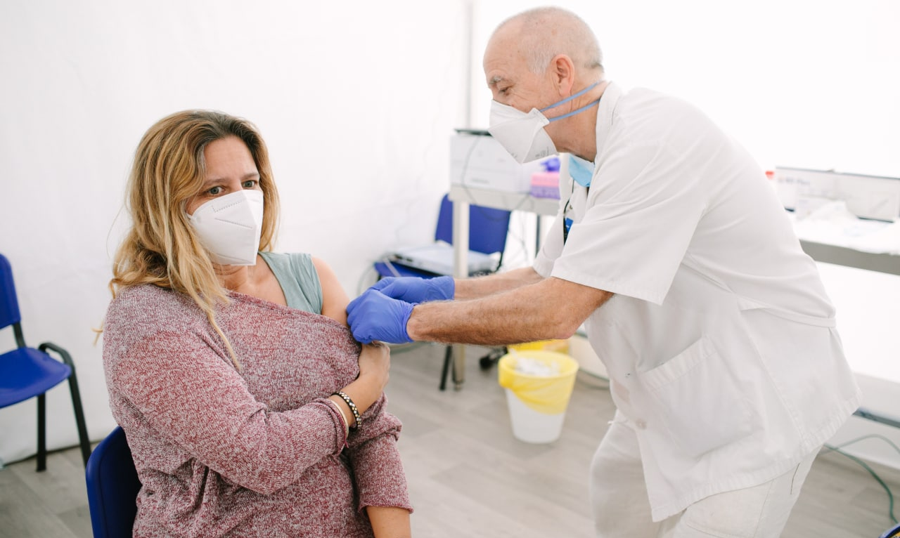 Ómicron acelera los contagios en Vilanova: 410 positivos en una semana