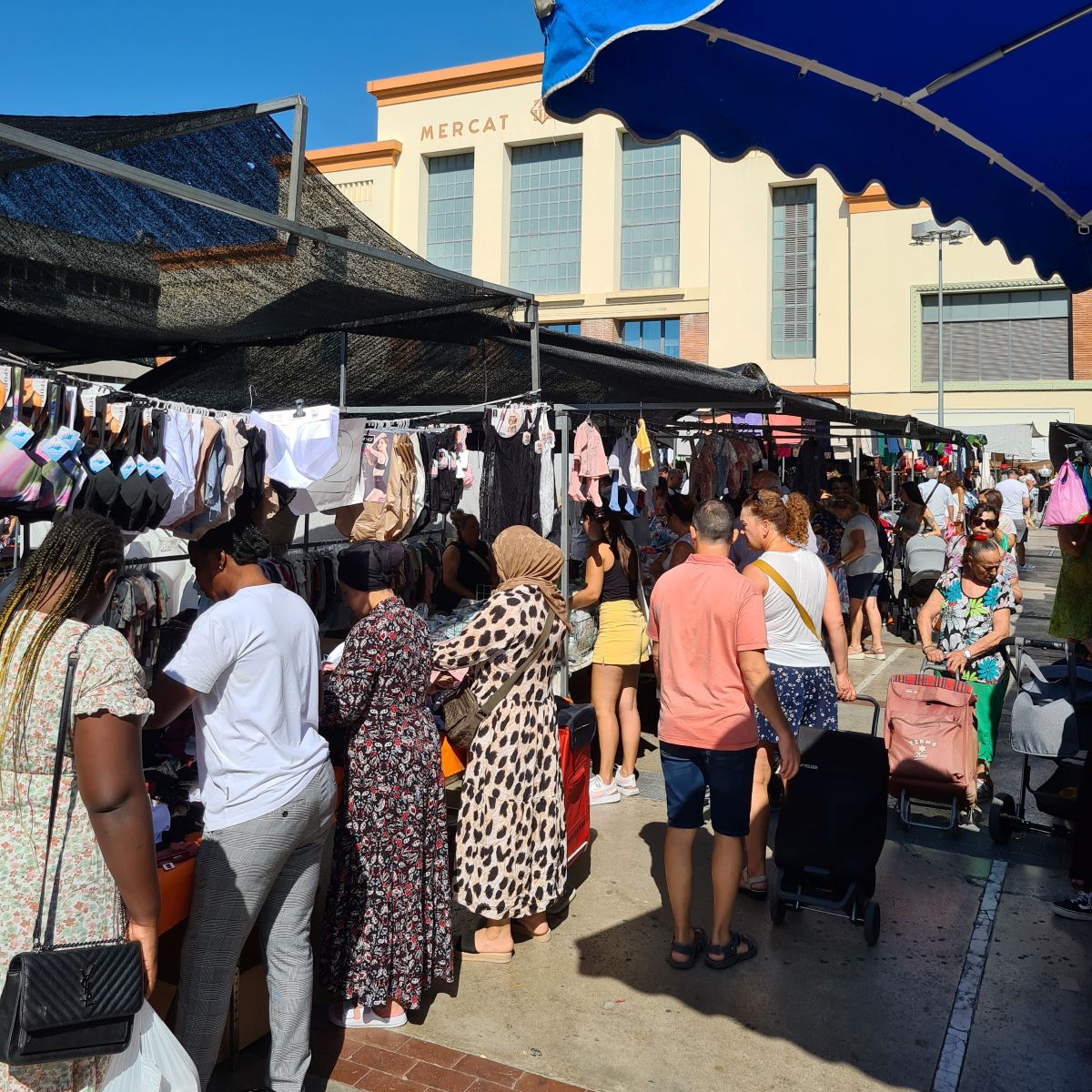 El mercado ambulante de los sábados regresa al centro de Vilanova