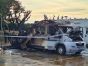 Dos turistas ingleses sobreviven de milagro al incendiarse su autocaravana en Vilanova i la Geltrú