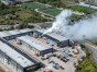 Dan por finalizado el incendio que obligó a confinar la población de Vilanova por una nube tóxica